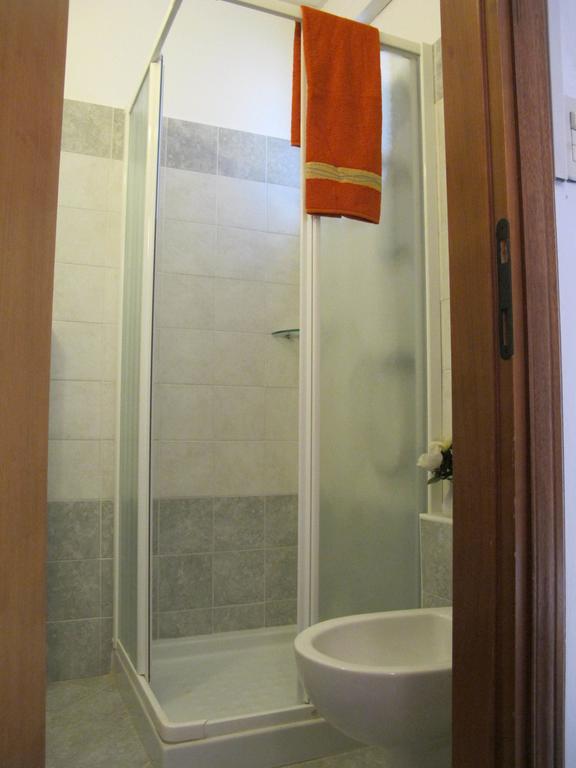 Hotel Madrid Rimini Rum bild