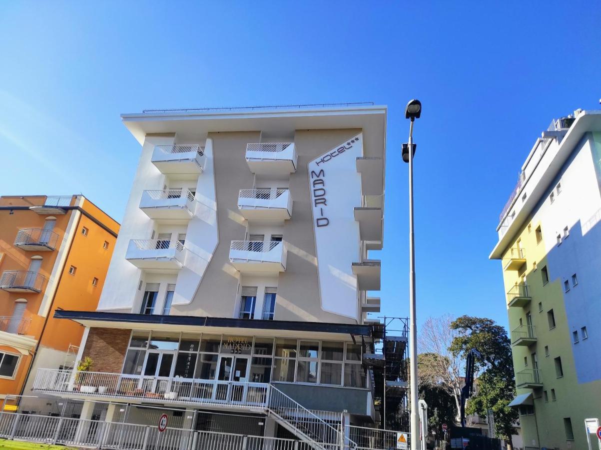Hotel Madrid Rimini Exteriör bild
